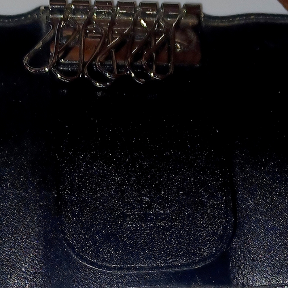 GUCCI AUTHENTIC BLACK LEATHER  KEYHOLDER UNISEX  EUC - Picture 9 of 14
